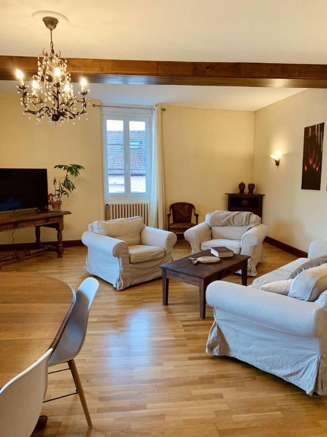 Holiday home Maison Entiere Aux Portes Du Canal De Bourgogne *